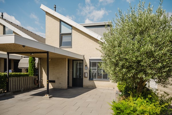 Rosa Spierstraat 2, 3207 WR Spijkenisse
